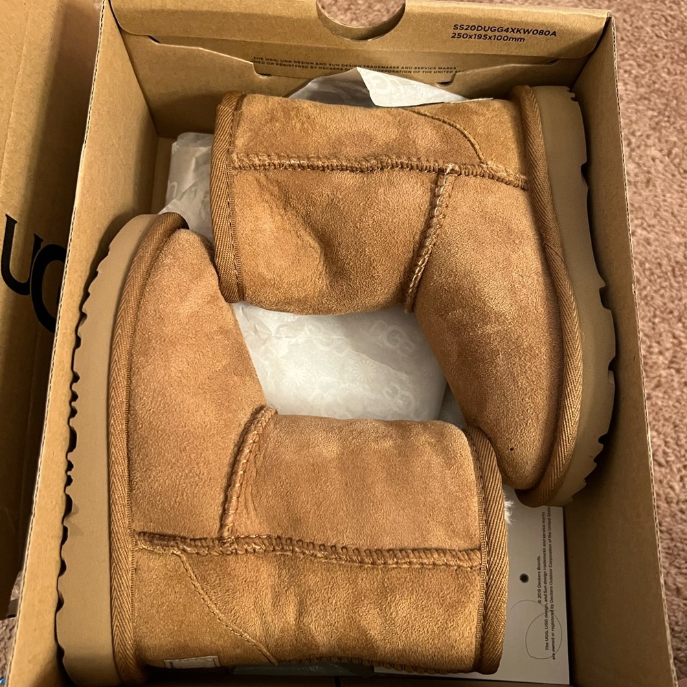 Ugg chestnut classic boots